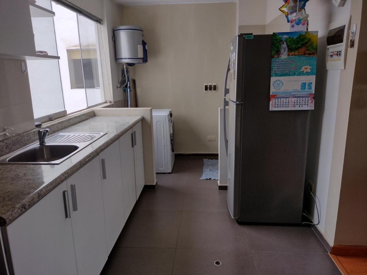 Beachfront Condo San Miguel Lima Ngoại thất bức ảnh
