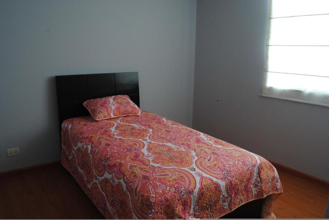 Beachfront Condo San Miguel Lima Ngoại thất bức ảnh