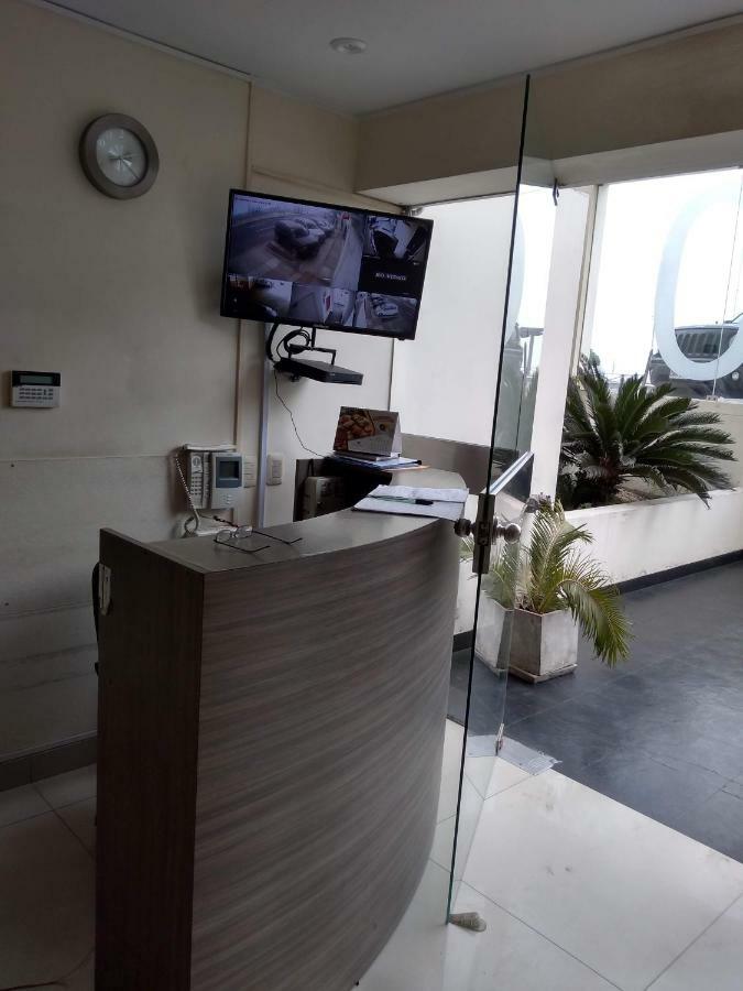 Beachfront Condo San Miguel Lima Ngoại thất bức ảnh